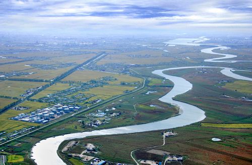 告別上游排污下游“買單” 細說六大流域生態(tài)補償方案 告別上游排污下游“買單” 細說六大流域生態(tài)補償方案